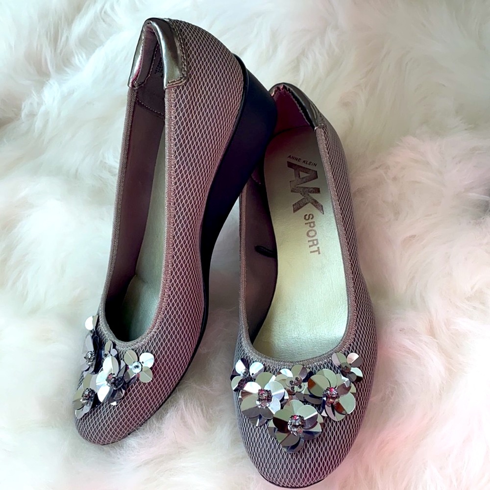 ANNE KLEIN Sequin Pewter Wedge